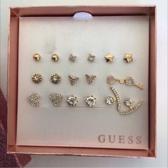 GUESS SPARKLE HUGGIES EARRING SET NWT - Picture 2 of 8